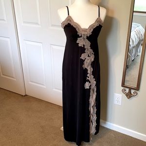 Soma Black With Tan Lace Nightgown